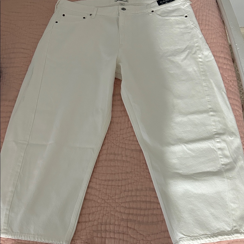 White Wide-Leg Jeans